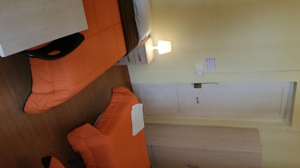 Hostal Mimi Las Ramblas Барселона Екстер'єр фото