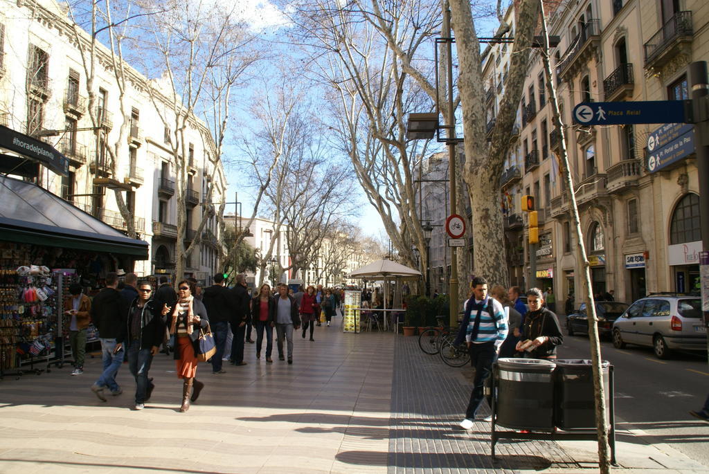Hostal Mimi Las Ramblas Барселона Екстер'єр фото