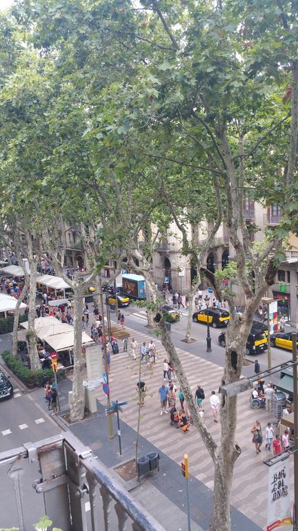 Hostal Mimi Las Ramblas Барселона Номер фото