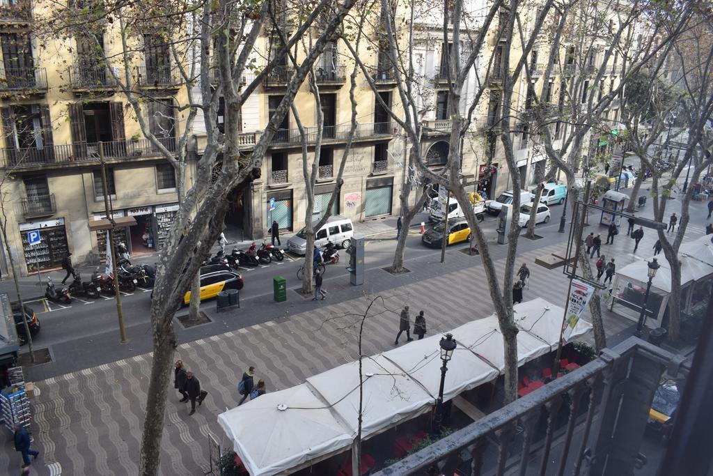 Hostal Mimi Las Ramblas Барселона Екстер'єр фото
