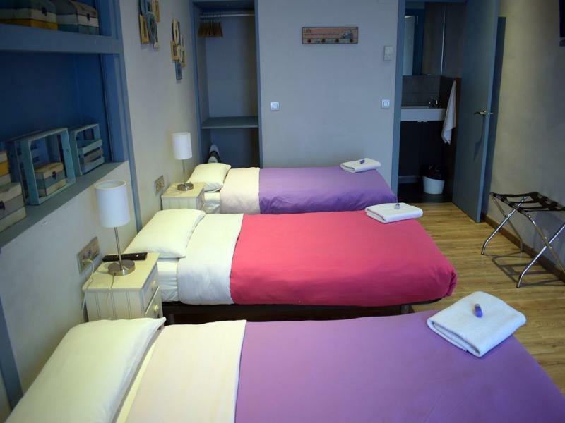 Hostal Mimi Las Ramblas Барселона Екстер'єр фото
