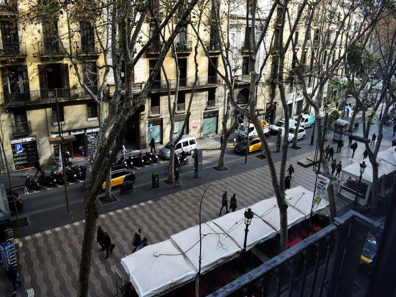 Hostal Mimi Las Ramblas Барселона Екстер'єр фото