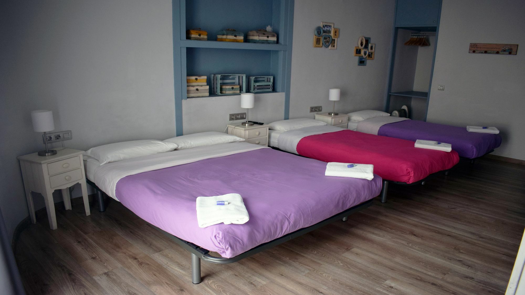 Hostal Mimi Las Ramblas Барселона Екстер'єр фото