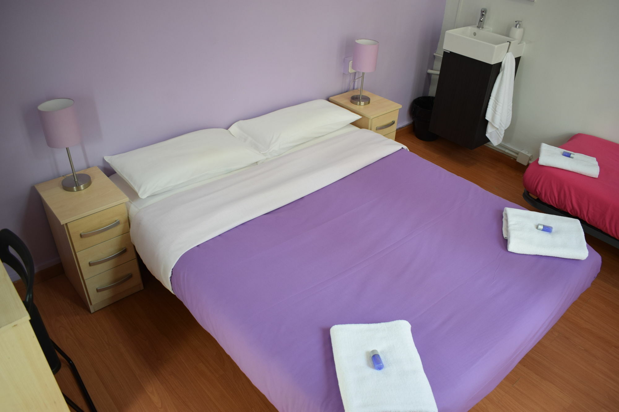 Hostal Mimi Las Ramblas Барселона Екстер'єр фото